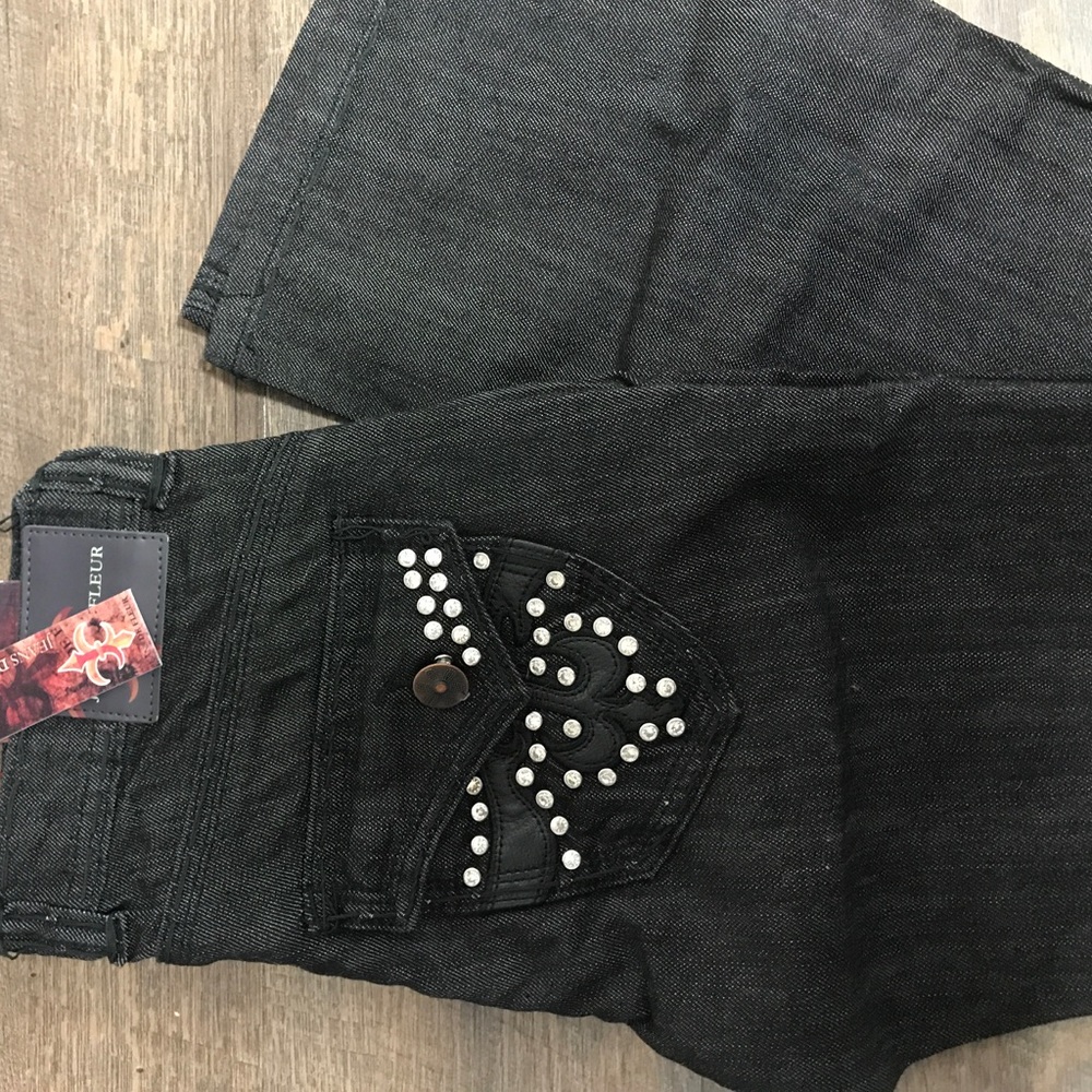 Size 5 boot cut NWT
